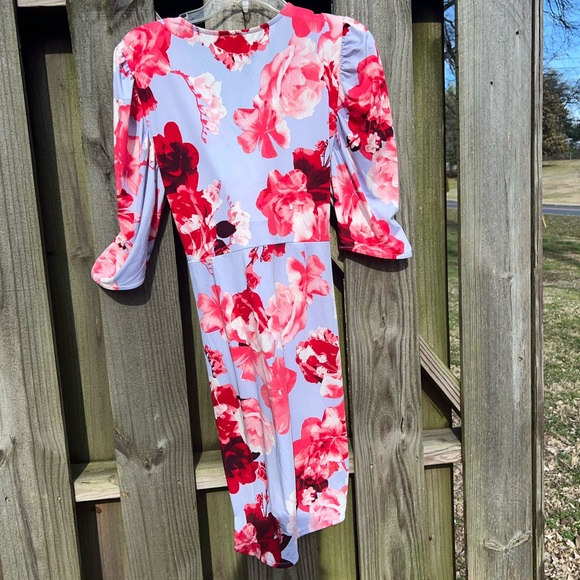 Venus floral dress - Picture 8 of 9